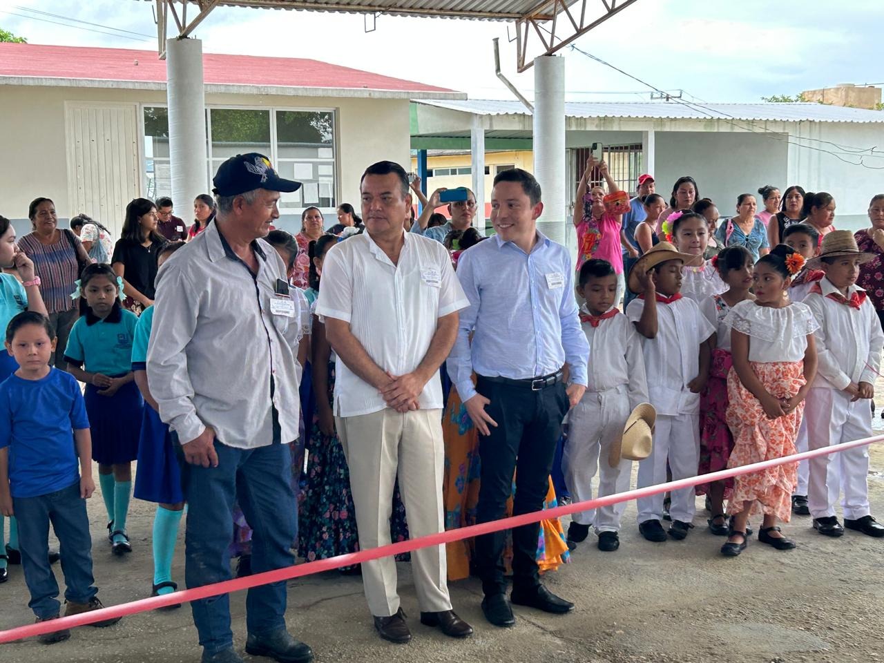 Encuentro comunitario e institucional como parte de la consultoría técnica de VEYCRA